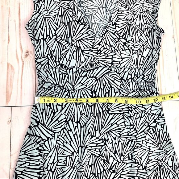 BCBGMAXAZRIA Sleeveless Blue V Neck Midi Dress S - Picture 8 of 10